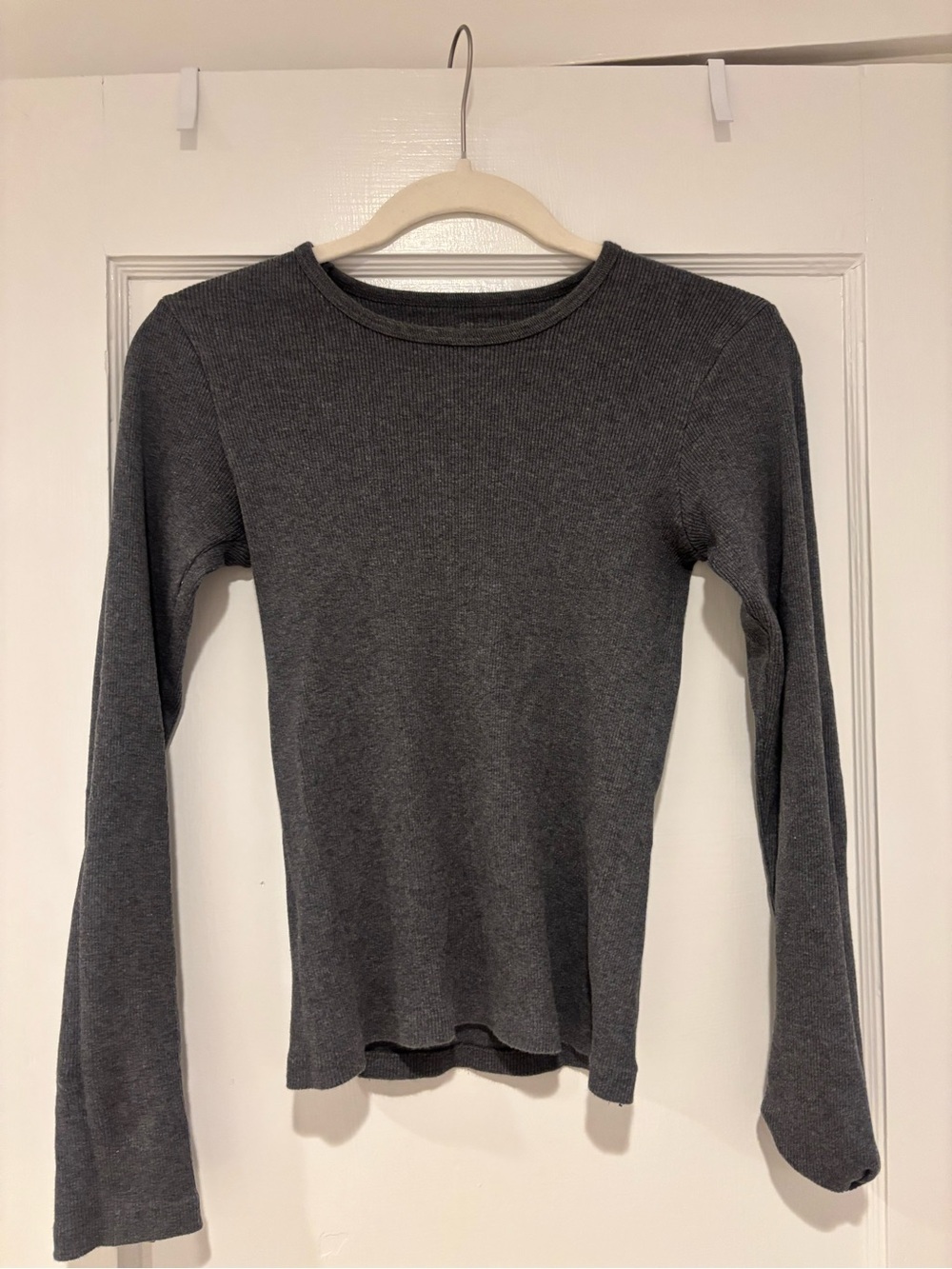 Brandy Melville Charcoal Ribbed Long-Sleeve Crewneck